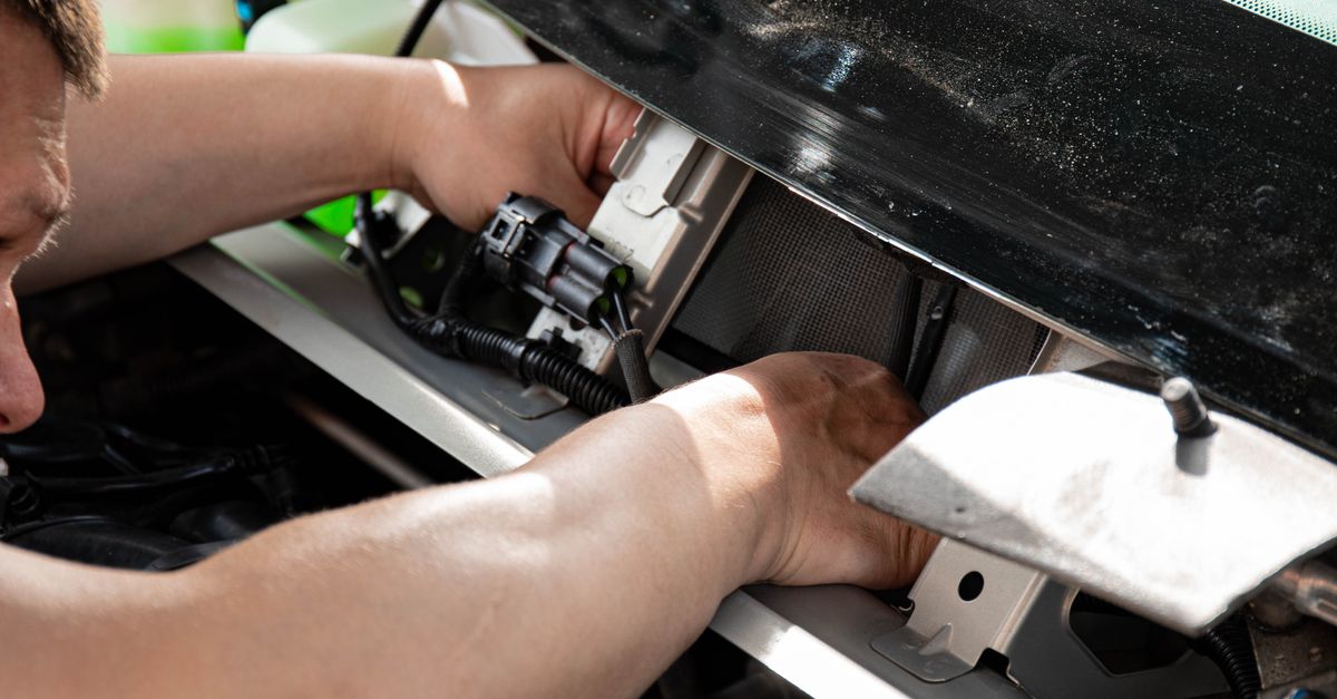 Understanding the Pathways to Becoming an Auto Electrician in Perth